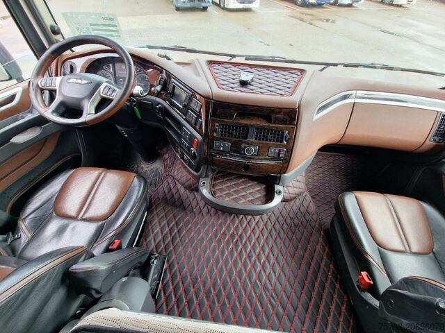 Chassis com cabina DAF XF 530 SuperSpaceCab 6x2*4 - Chassis 740 cm - L...