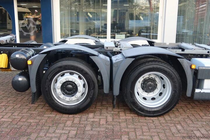 Châssis avec cabine MAN TGX 26.510 6x2 Intarder. Volledige luchtvering