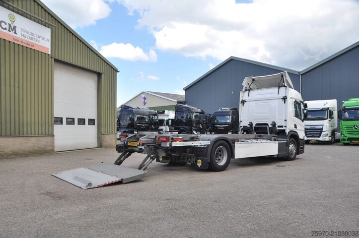 Système BDF Scania P420 2023 BDF + DHOLLANDIA + SLAAPPLAATS