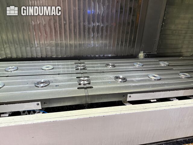 Verticale verspanen centrum Mazak VTC 800/30SR