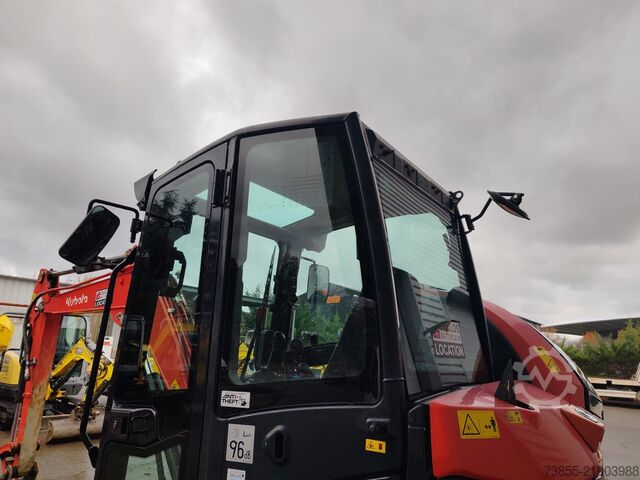 Minikoparka < 7t Kubota U50.5 S with 3 excavator buckets