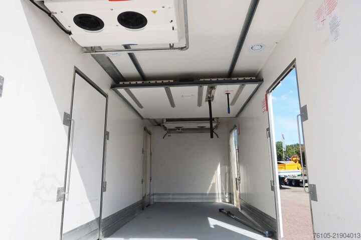 Kyld/fryst transport Iveco EuroCargo 120 El 210L Carrier Supra 850 MT Koel...