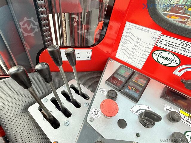 Περονοφόρο ανυψωτικό 4 κατευθύνσεων Combilift C4000 / TRIPLEX / 9300MM / GAS / TOP1