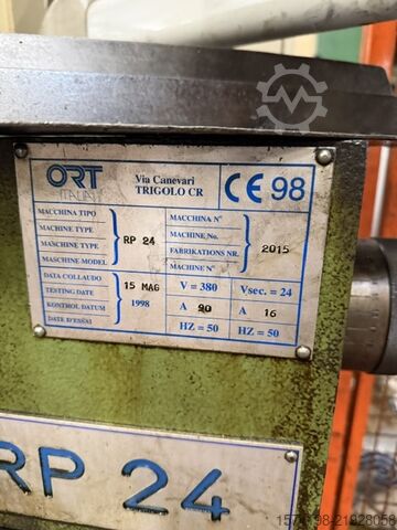 Machine à rouler les filetages ORT RP24
