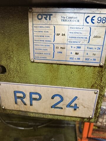 Machine à rouler les filetages ORT RP24