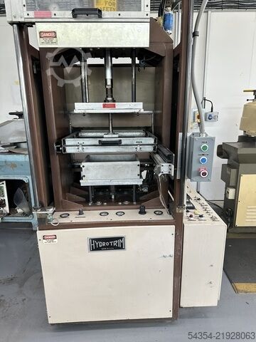 Εργαστηριακή Θερμοπλαστική Μηχανή Labform 1620 Hydro Trim