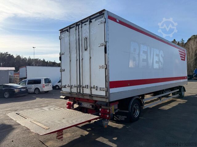 Kølet/frosset transport Närko REF-trailer with Thermoking, 2008