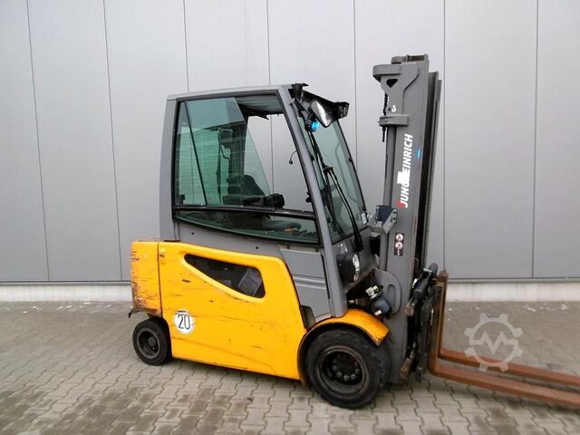 Forklift JUNGHEINRICH EFG S 30sG180-330ZT