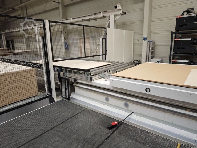 Macchina nesting CNC HOMAG CENTATEQ N-800