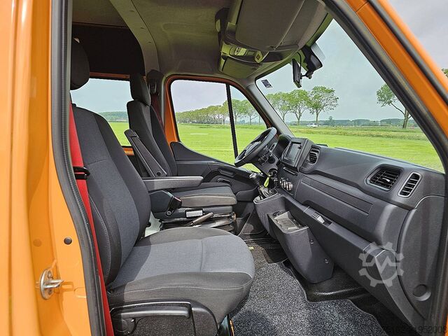 Στέισον βάγκον με ψηλή οροφή RENAULT MASTER 2.3 Dubbellucht !