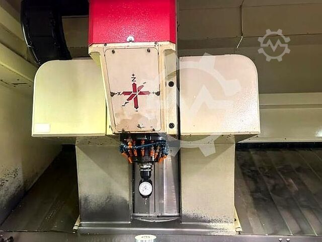 Lodret bearbejdningscenter Hedelius C 60 P-2000