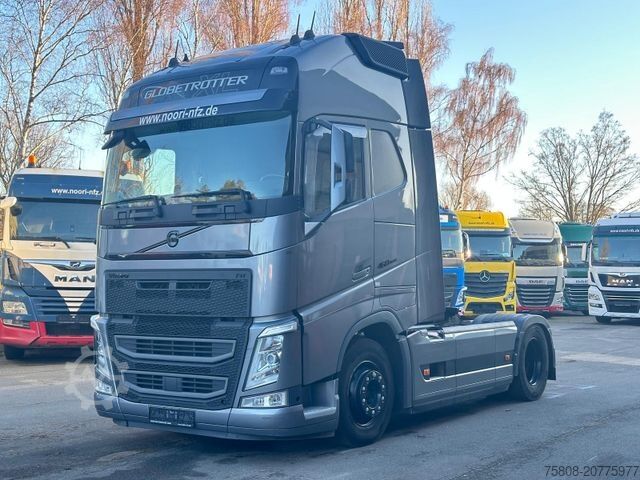 Standard tractor unit VOLVO FH460 Globetrotter XL I Park ACC 2 Tanks Leder