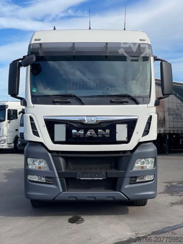 Chassi de caminhão MAN TGX 26.400 XLX / INTARDER / SCHALTER / Nebenantr
