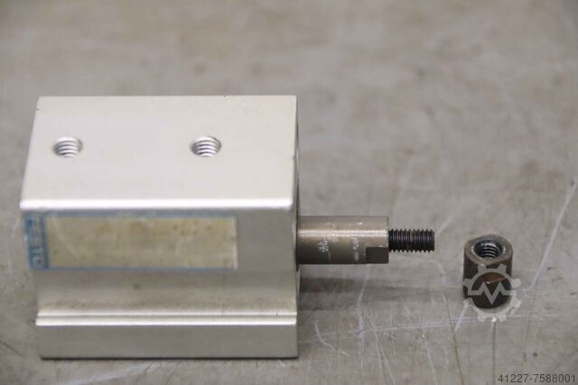 Kompakt cylinder Festo Hub 10 mm