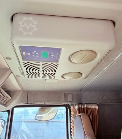 φορτηγό με επίπεδη καρότσα Iveco STRALIS 360