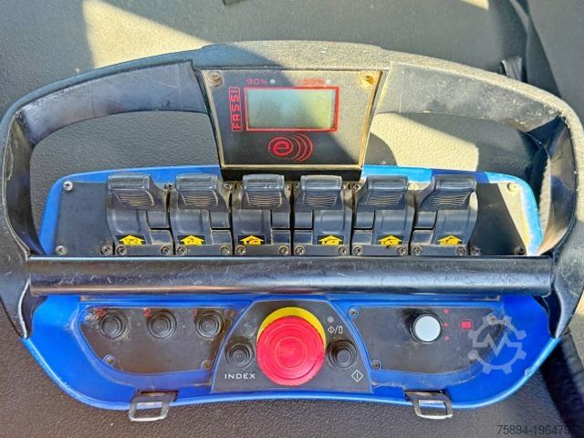 Kiper kamion IVECO TRAKKER 450 * FASSI F215A.0.22 + FUNK / 8x4 *TOP