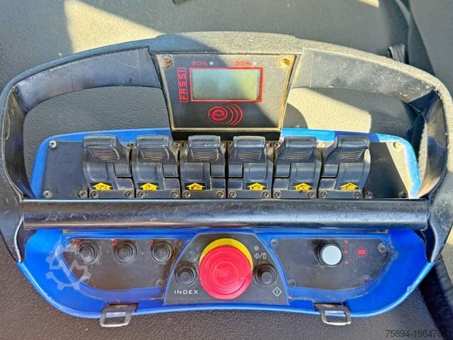 Auto-dizalica montirana na kamionu IVECO TRAKKER 450 * FASSI F215A.0.22 + FUNK / 8x4 *TOP