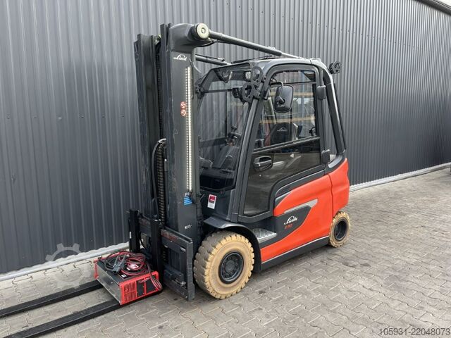 Elektrisk 4 -hjulig gaffeltruck Linde E30-01