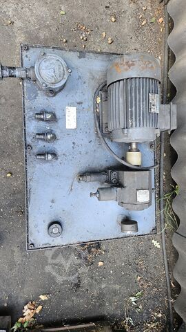 Crankshaft grinding machine Sledum RG-270