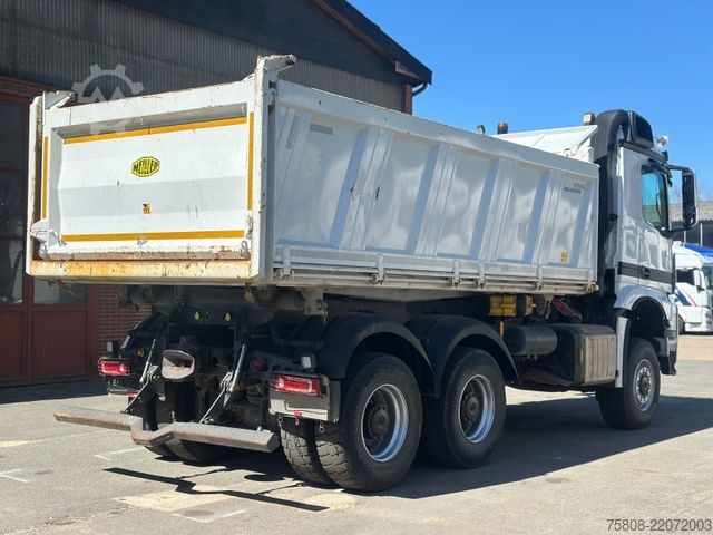 Tre-sidet tipbil MERCEDES-BENZ 3345 6x6 Meiller DSK 1,20m Bordwände AHK Hydr.