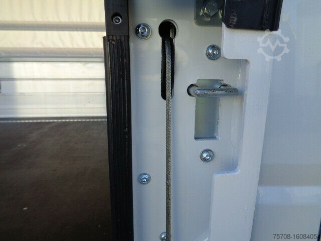 Drankenwagen MITSUBISHI Fuso 9C18 LBW 3,1 to NL 2x AHK Automatik Klima