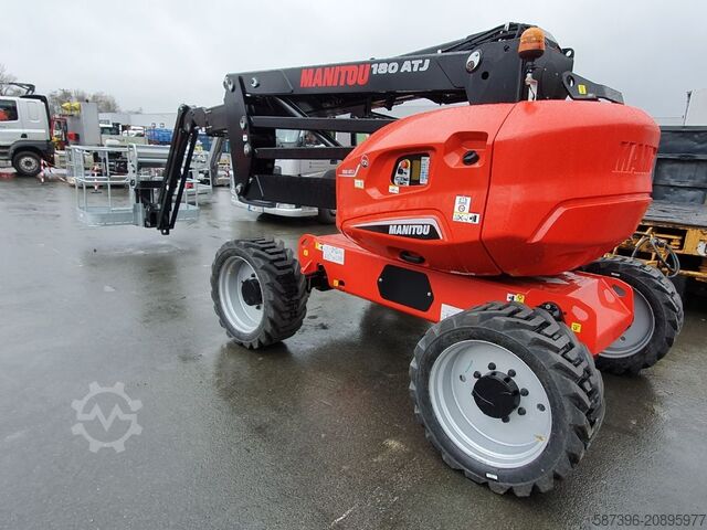 Scharnierend telescopisch platform Manitou 180ATJe