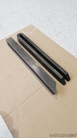 Upínací zařízení unbekannt Gabel-Spanneisen, 30x695 mm