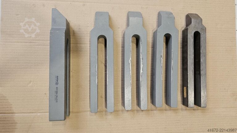 Moyen de serrage AMF Gabel-Spanneisen, 26x315 mm