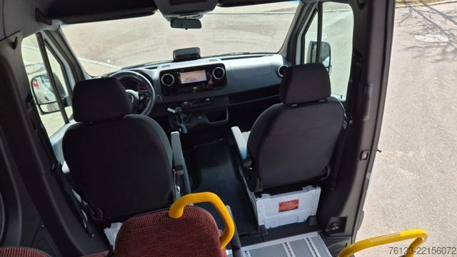 Minibusz MERCEDES-BENZ 8 Sprinter Lord Light 22 Sitzer Vorlauffahrzeug
