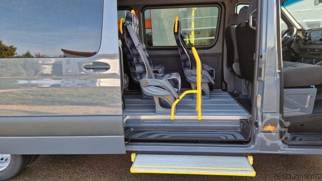 Minibusz MERCEDES-BENZ 8 Sprinter Lord Light 22 Sitzer Vorlauffahrzeug
