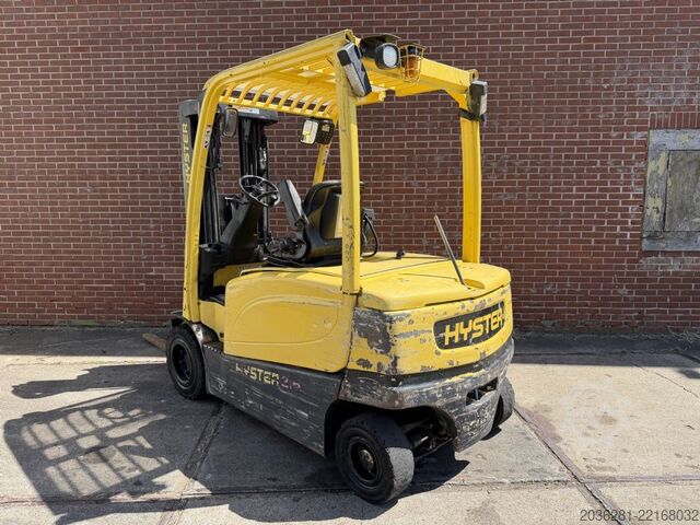 Ηλεκτρικό περονοφόρο τετράτροχο Hyster J2.5XN