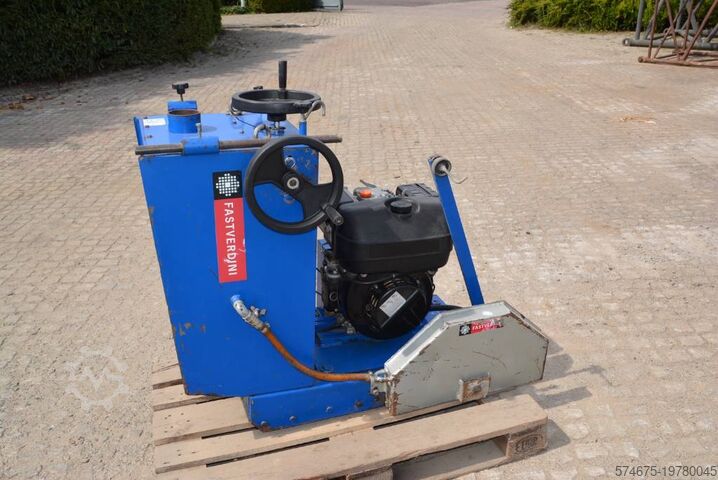 Machine de chantier Fastverdini ND Floor Saw asphalt & concrete diese