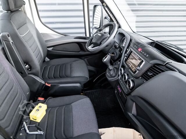 Třístranný sklápěč s jeřábem Iveco Daily 70C18 HA8 Kipper Kran