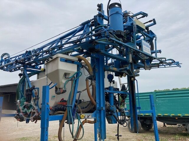 Düngerstreuer Inuma IUAS 3024 Aufbauspritze