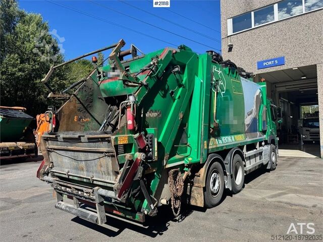 Fordon för avfallshantering Volvo FM410 6x2 1 Chamber Waste Truck w/ Crane.
