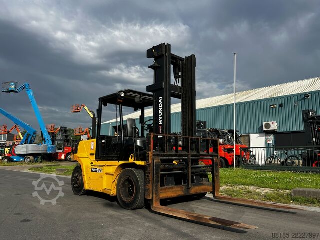 Forklift Hyundai 70D-7E