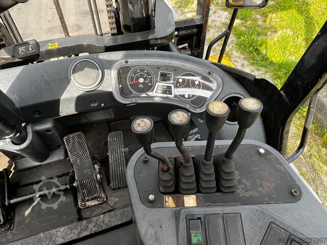 Forklift Hyundai 70D-7E