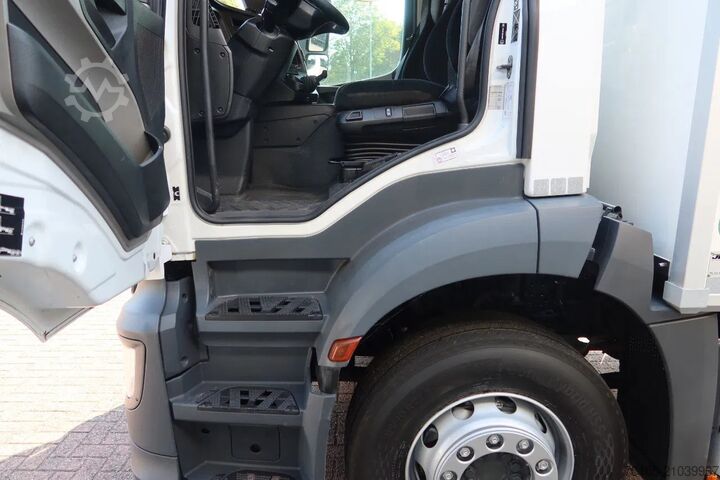 βαλίτσα Mercedes-Benz Antos 2127 L Bak + klep 2000 kg Euro 6