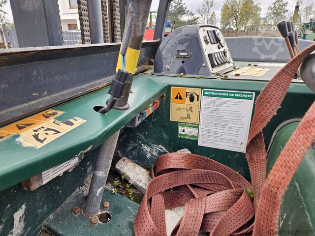 Carrello elevatore Moffett Moffett m7