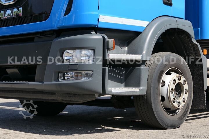Vrachtwagen met bakwagen MAN TGM 15.290 Koffer Kamera Navi LBW Euro 6