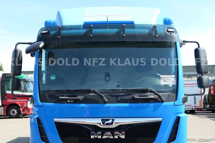 Vrachtwagen met bakwagen MAN TGM 15.290 Koffer Kamera Navi LBW Euro 6