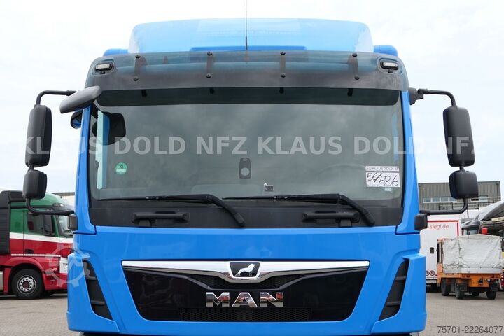 Vrachtwagen met bakwagen MAN TGM 15.290 Koffer Kamera Navi LBW Euro 6