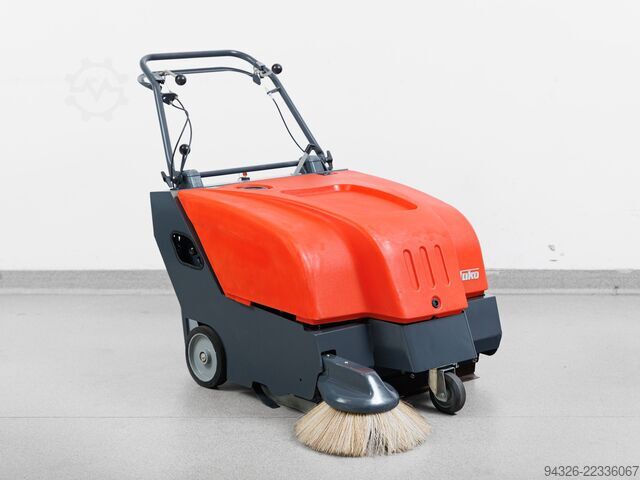 HAKO SWEEPMASTER B800 NOWE BATERIE Hako Sweepmaster B800 - 2019y - NEW BATTERIES