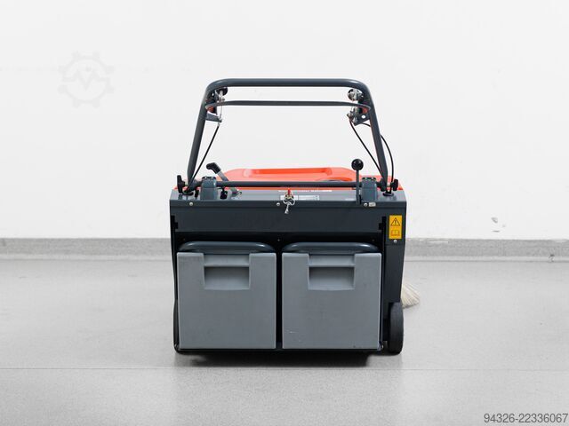 HAKO SWEEPMASTER B800 NOWE BATERIE Hako Sweepmaster B800 - 2019y - NEW BATTERIES