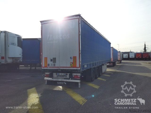 Open semitrailer with tarp Schmitz Cargobull Semitrailer Curtainsider Standard Hayon