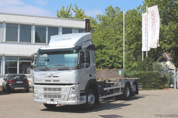 Camion con cassone intercambiabile Volvo FM 410 E6 BDF Klima Liftachse NUR 125 Tkm
