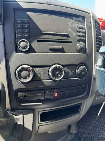 Ambulanza Mercedes-Benz Sprinter 318 **NO ENGINE - NO GEARBOX**