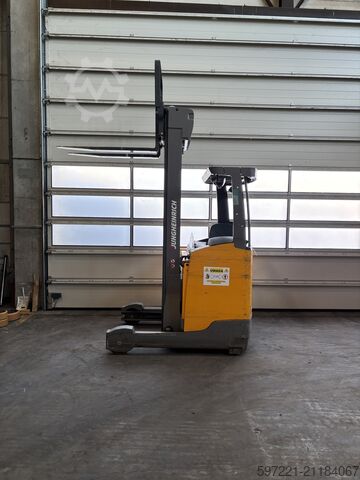 Reachtruckar Jungheinrich ETV 214
