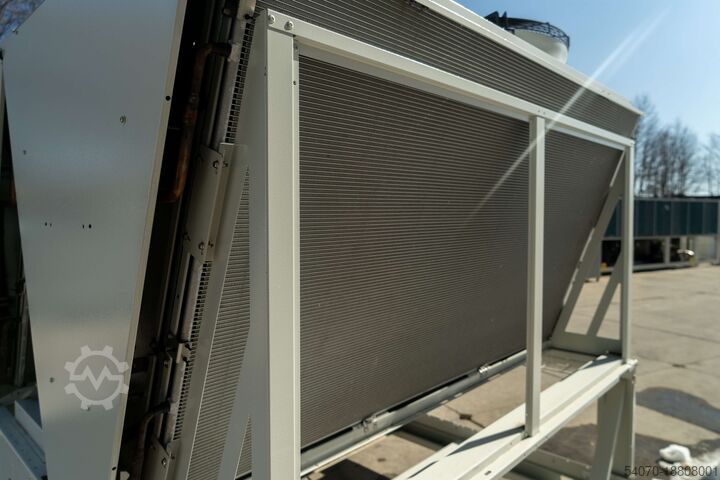 Koeler New AIRCOOLED chiller Climaveneta NX K 0714P 194.1 kW