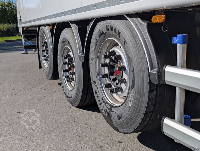 Mozgópadlós félpótkocsi STAS 90 cbm, Cargofloor 10 mm, 2x Liftachse, MIETEN?